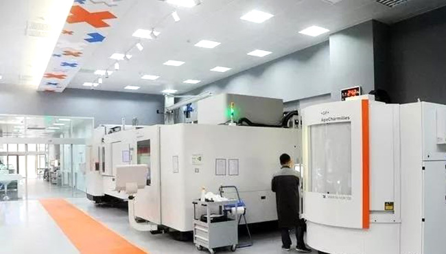 數(shù)控機床搬運 數(shù)控機床搬運