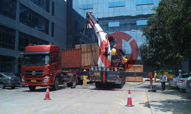 量晶光電科技半導(dǎo)體設(shè)備搬運項目 量晶光電科技半導(dǎo)體設(shè)備搬運項目