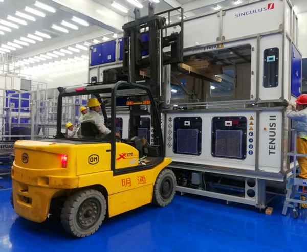 光伏pecvd設(shè)備搬入圖4 光伏pecvd設(shè)備搬入圖4